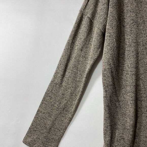 Long Sleeve Lightweight 75% Rayon Sweater Size Medium - Picture 3 of 6